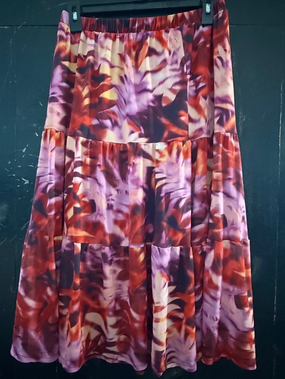 Harlow & Row Abstract Floral Tiered Midi Skirt Purple Burgundy Women’s Medium